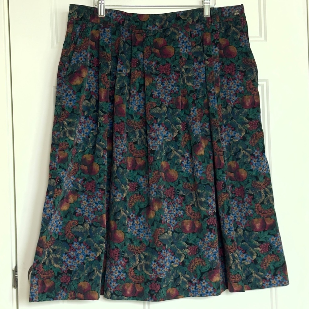 Vintage 90s L.L. Bean Cotton Corduroy Fruit + Floral Skirt